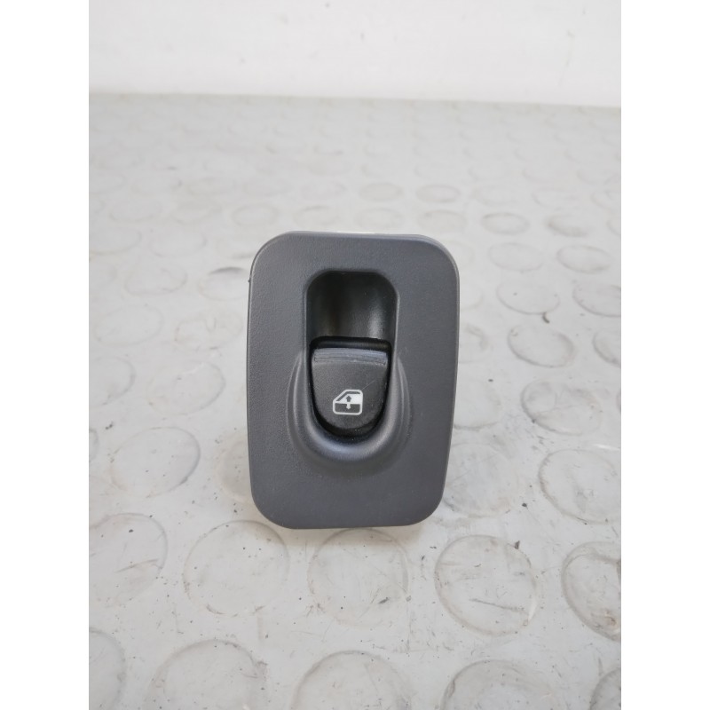 Pulsantiera alzavetro ant dx Lancia Ypsilon II serie dal 2003 al 2011  1703860401138