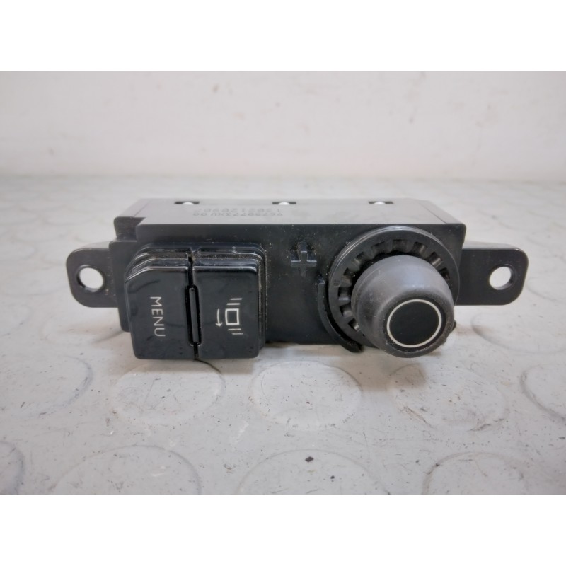Interruttore comando navigatore satellitare Peugeot 208 dal 2012 al 2018 cod 96758773xu00  1705503239139
