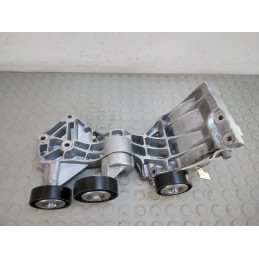 Supporto motore tendicinghia Mercedes Classe A W169 2.0 Dci dal 2004 al 2011  1706275706027