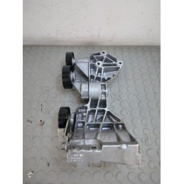 Supporto motore tendicinghia Mercedes Classe A W169 2.0 Dci dal 2004 al 2011  1706275706027