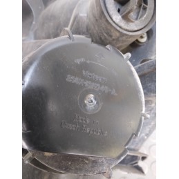 Faro fanale proiettore ant dx Ford Fiesta V dal 2002 al 2008  1706708365876
