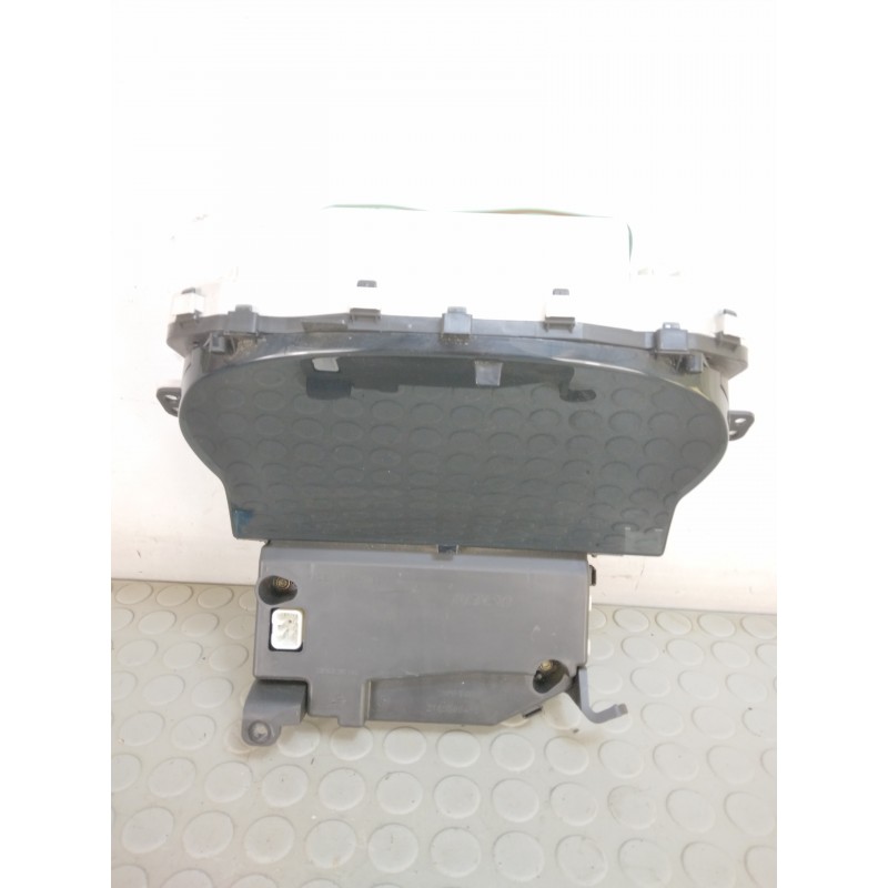 Contachilometri quadro strumenti Toyota Yaris I serie dal 2003 al 2005 6 saldature  1706881308851