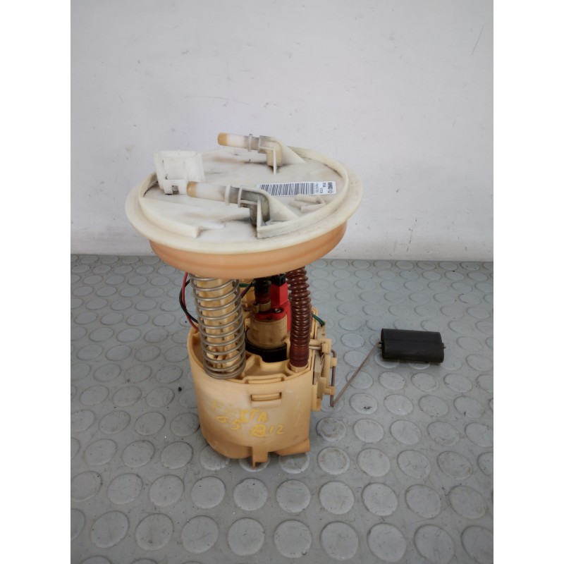 Pompa carburante galleggiante Ford Fiesta V 1.4 b dal 2002 al 2008 cod kwn831  1707926444978
