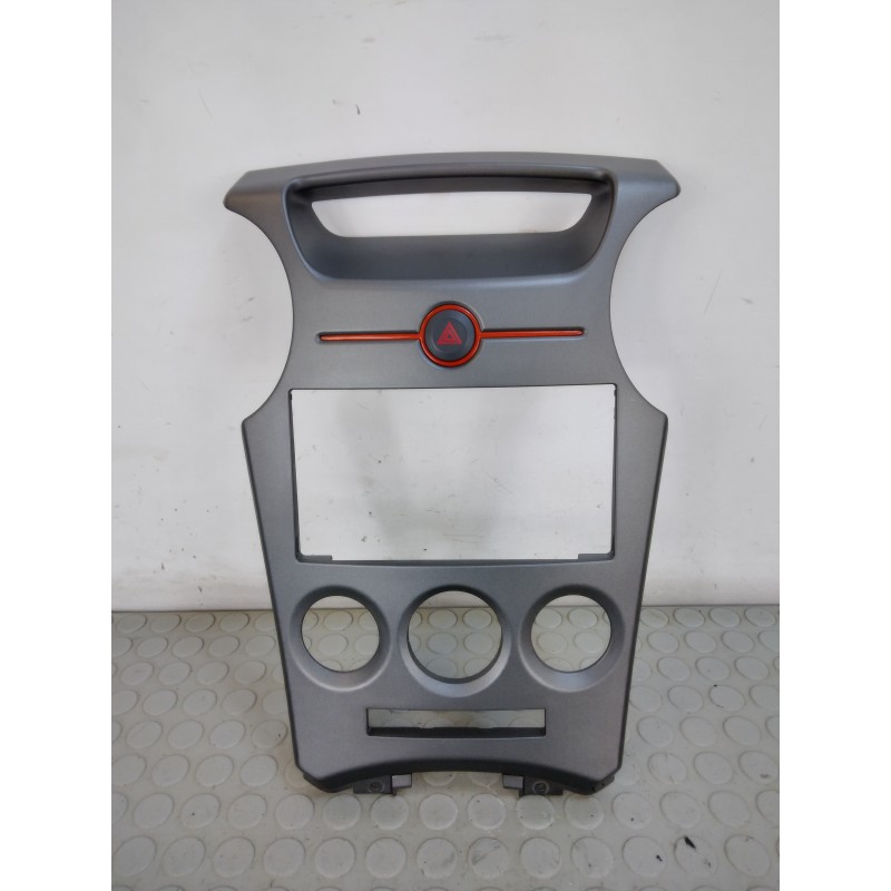 Mostrina modanatura cruscotto comando 4 frecce Kia Carens dal 2002 al 2006 II serie  1708444169930