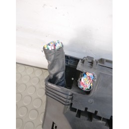 Centralina portafusibili Kia Carens dal 2002 al 2006 II serie  1708945357270