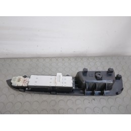 Pulsantiera alzavetro ant sx Kia Carens dal 2002 al 2006 II serie cod 93570-1d100  1708960598177
