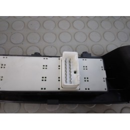Pulsantiera alzavetro ant sx Kia Carens dal 2002 al 2006 II serie cod 93570-1d100  1708960598177