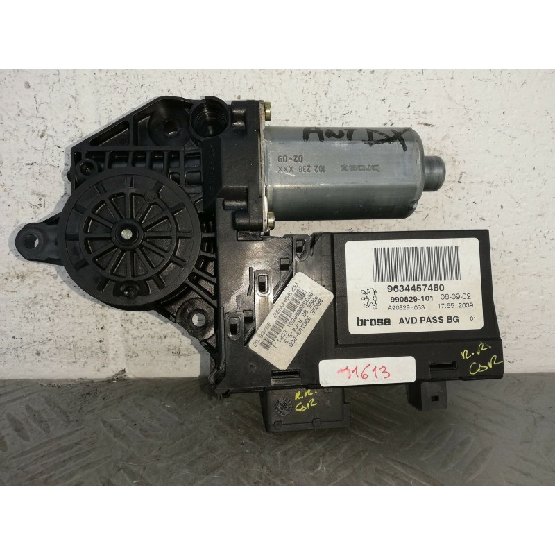 MOTORINO ALZAVETRO ANT.DX PEUGEOT 307 DAL 2001 AL 2005  2400000041306