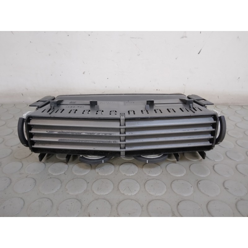 Bocchetta aria areazione centrale Opel Astra H dal 2004 al 2011 cod 24465731  1710948691954