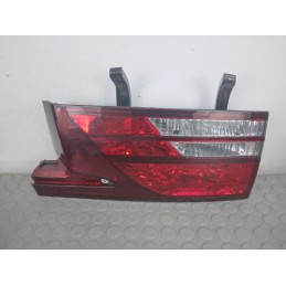 Fanale fanalino stop post sx Toyota Previa II serie dal 2003 al 2006  1712929538043