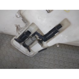 Vaschetta acqua tergicristallo Bmw Serie 1 E87 dal 2004 al 2013 cod 7068998  1713192611686