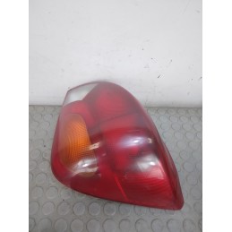 Fanale fanalino stop post dx Ford Fiesta IV dal 1995 al 2002 cod 393.856  1713276759181