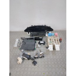 Kit chiavi completo Toyota Yaris II serie 1.3 b dal 2004 al 2011 cod 89661-0d401  1713362459193