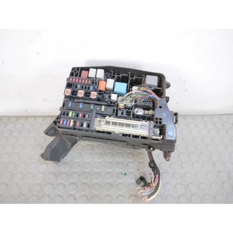 Centralina portafusibili Toyota Verso dal 2004 al 2009  1714490850050
