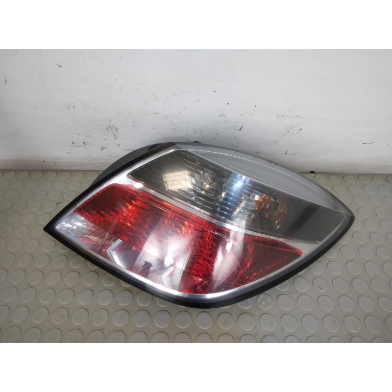 Fanale fanalino stop post dx Opel Astra H dal 2004 al 2011 cod 24451834  1716209850207