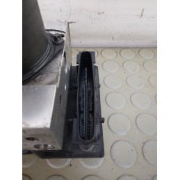 Centralina pompa abs Renault Scenic II serie dal 2003 al 2009 cod 0265234636 8200756306  1716471432941