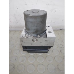 Centralina pompa abs Renault Scenic II serie dal 2003 al 2009 cod 0265234636 8200756306  1716471432941