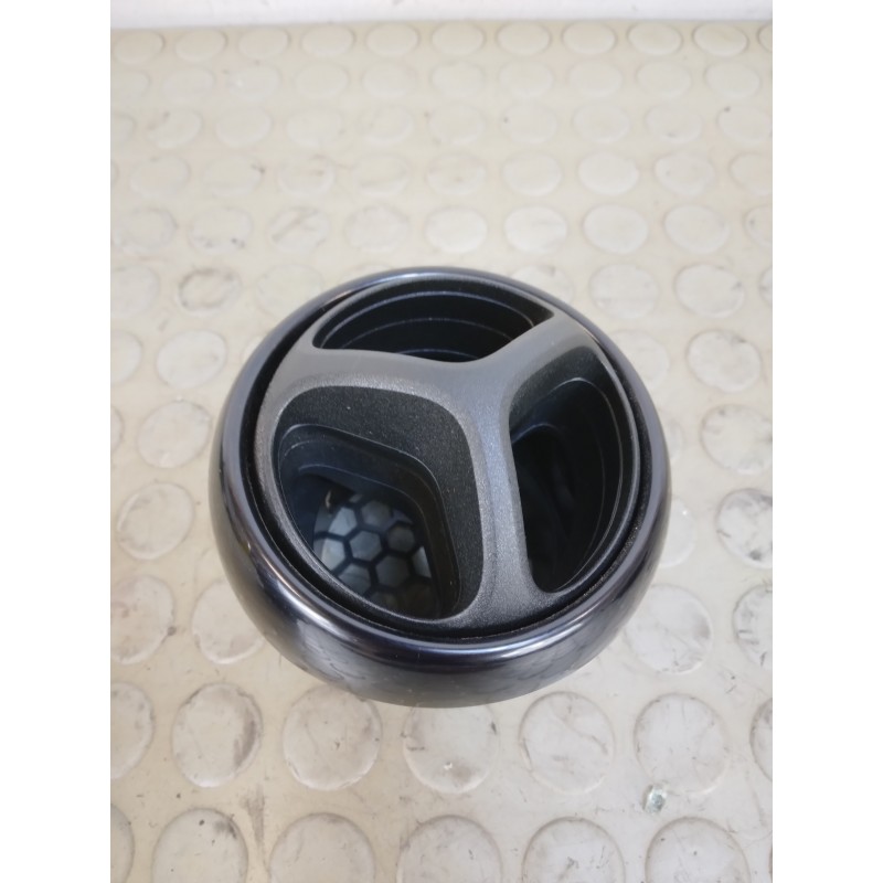 Bocchetta aria areazione centrale dx Smart Fortwo W453 dal 2015 in poi cod a453830530  1716909274723