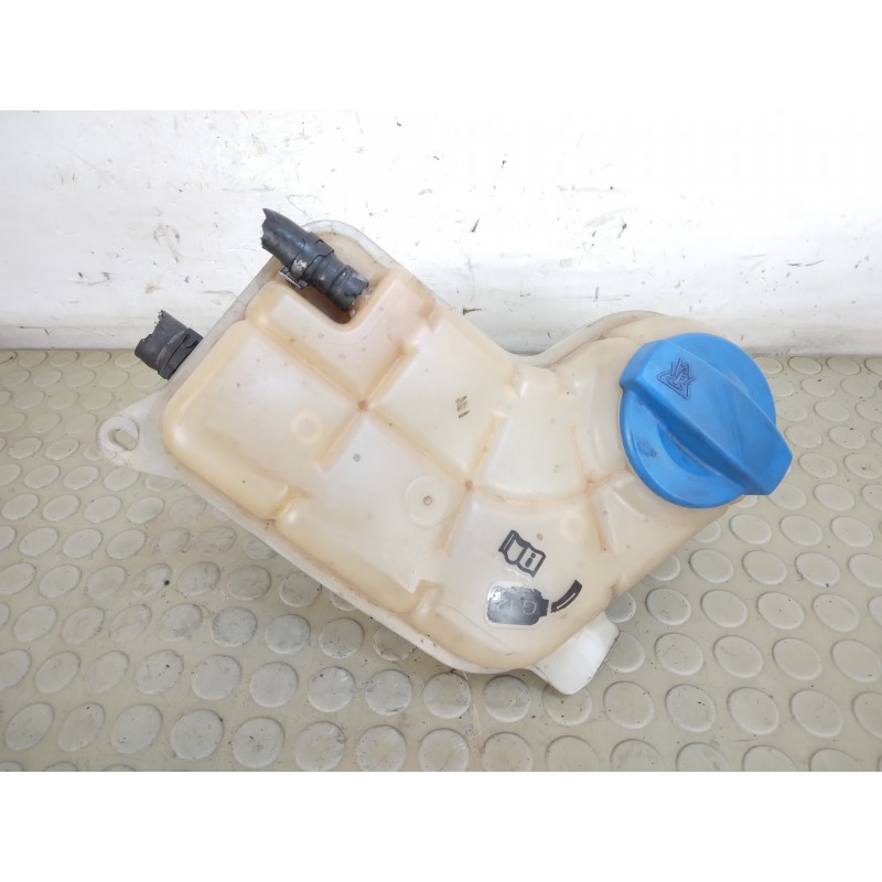 Vaschetta acqua radiatore Audi A4 8E B6 dal 2000 al 2004 cod 8e0121403  1716990648298