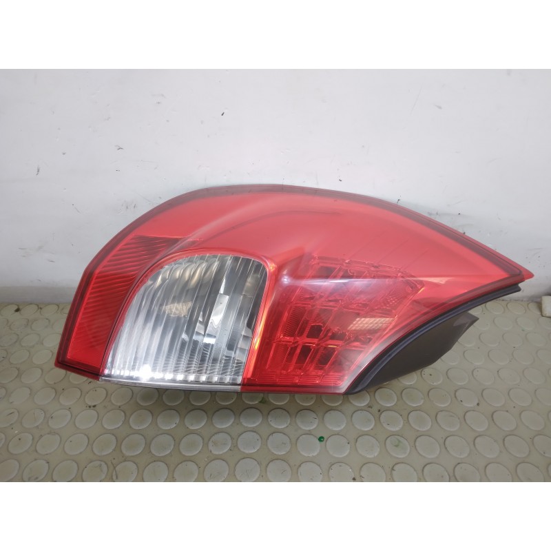 Fanale fanalino stop post sx Renault Scenic II serie dal 2005 al 2009 cod 8200474328  1717409561092