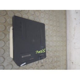 Centralina portafusibili Renault Scenic II serie dal 2003 al 2009 cod 8200481866  1717422252335