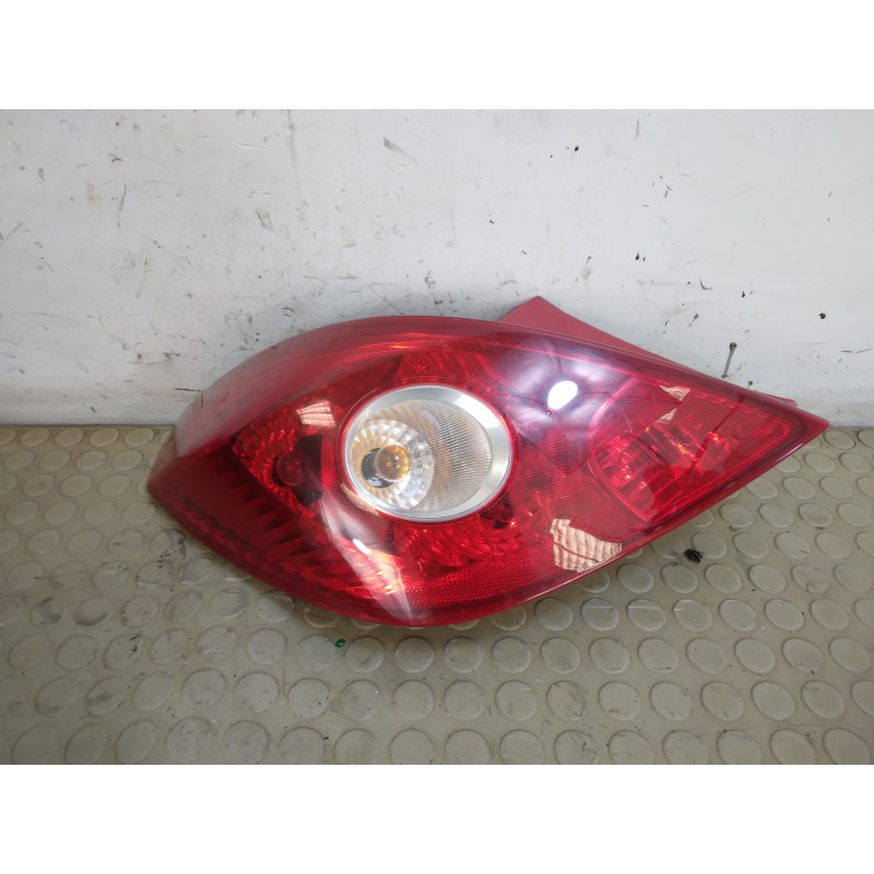 Fanale fanalino stop post sx Opel Corsa D 3 porte dal 2006 al 2014 cod 13186350  1721224894792