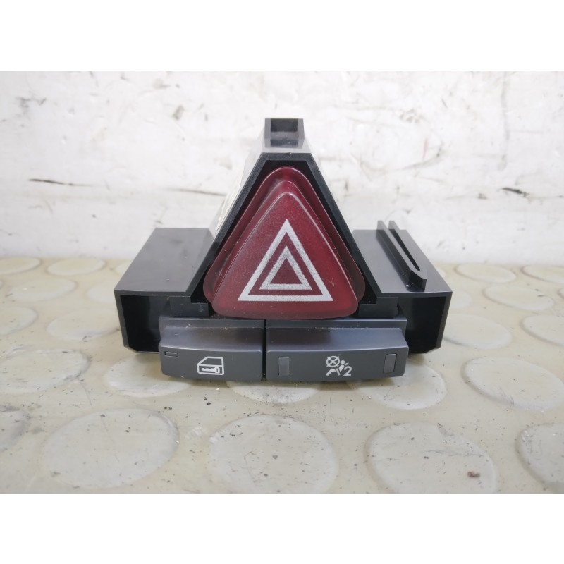 Pulsante 4 freccia Opel Corsa D dal 2006 al 2014 cod 13189529  1721226274905
