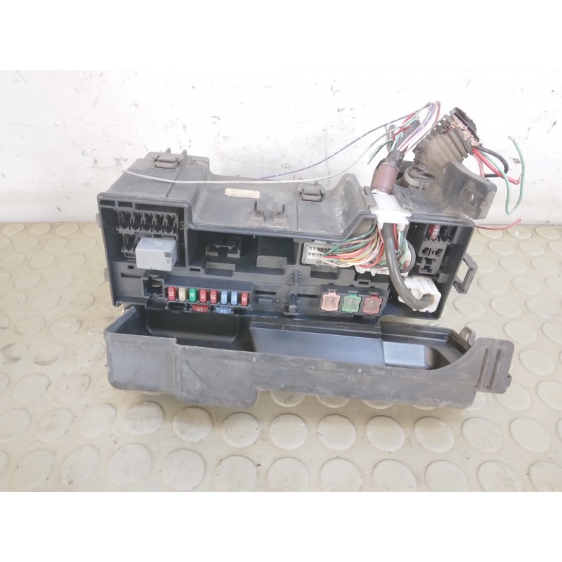 Centralina portafusibili Toyota Aygo I serie dal 2005 al 2015  1721395979755