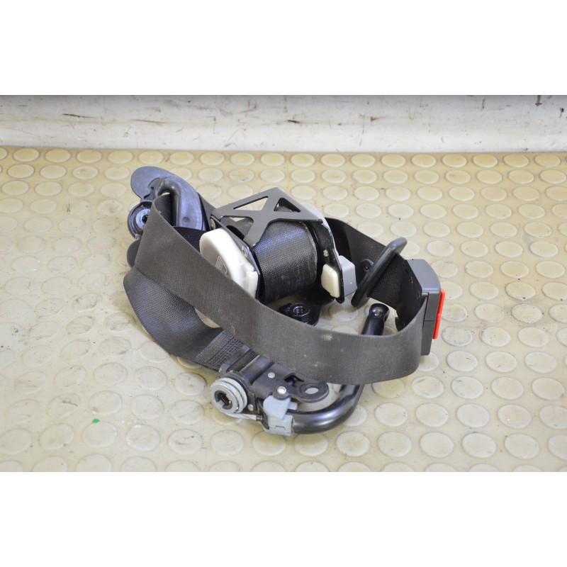 Cintura di sicurezza ant dx Bmw X5 E70 dal 2006 al 2013 cod 0713a7d1dx  1725453339505