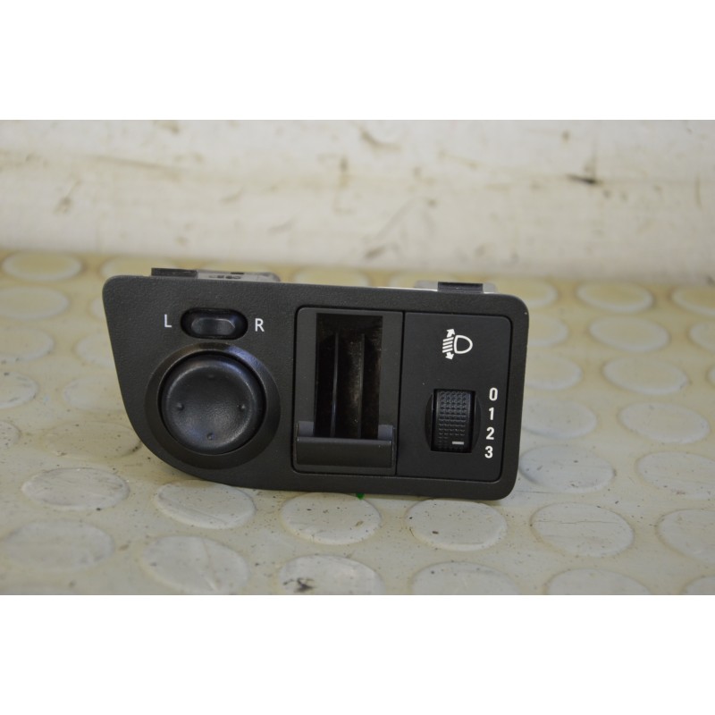 Pulsantiera regolazione specchietti elettrici regolazione altezza fari Chevrolet Spark dal 2009 al 2016  1726234550805