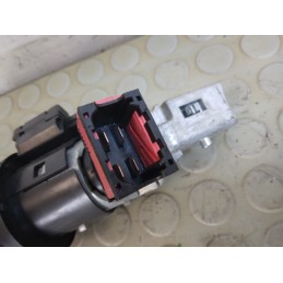 Blocchetto accensione con chiave Renault Clio III serie dal 2005 al 2013 cod 8200214173d  1727881923905