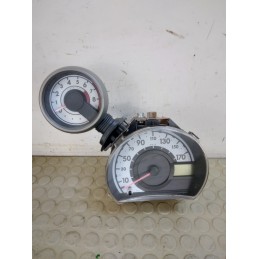 Contachilometri quadro strumenti con contagiri Toyota Aygo 1.0 b dal 2005 al 2014 cod 83800-0h021  1728565420512