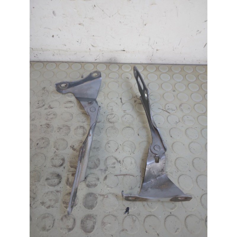 Coppia cerniere cofano anteriore Honda Cr-V dal 2002 al 2007 II serie  1729694974648