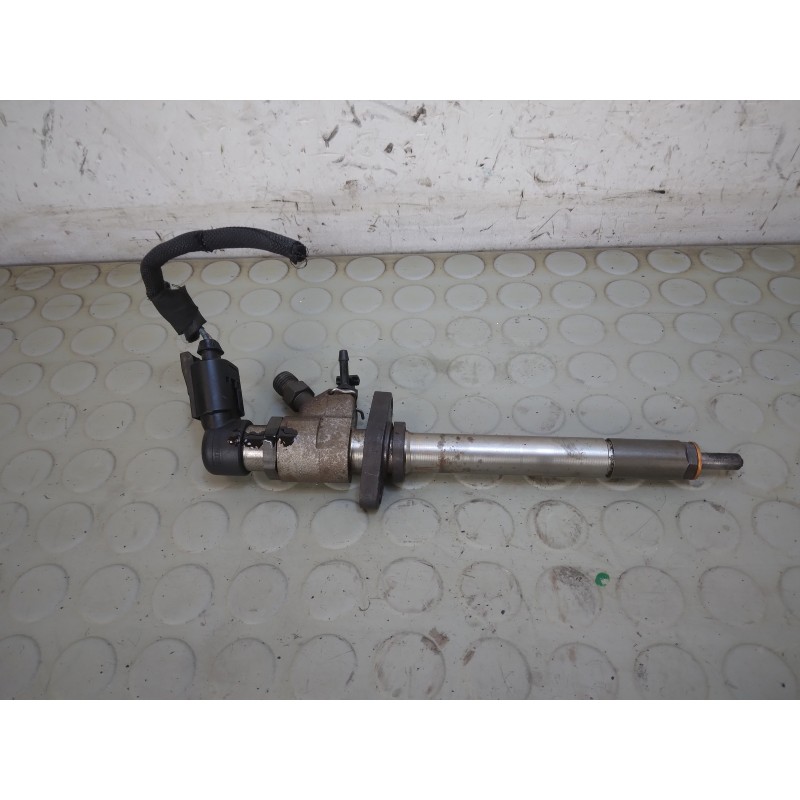 Iniettore Citroen C4 Picasso 2.0 Hdi dal 2006 al 2013 cod 9658194180  1731424628295