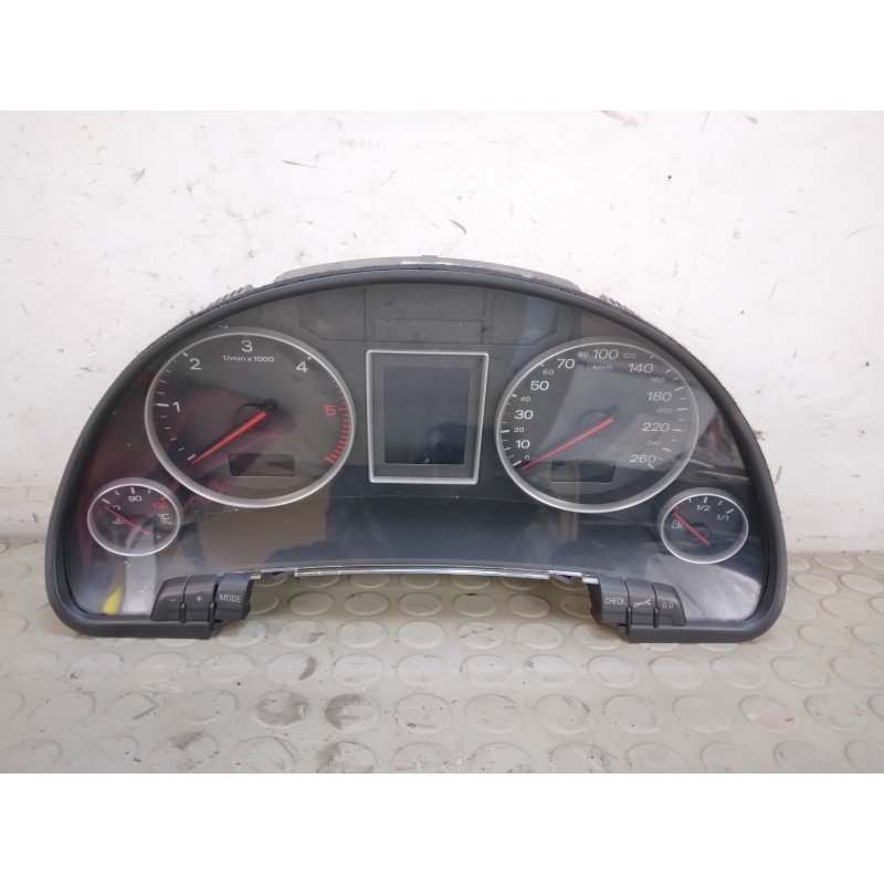Contachilometri quadro strumenti Audi A4 B6 8E 1.9 TDI dal 2000 al 2006 cod 8e0920900  1732205383747