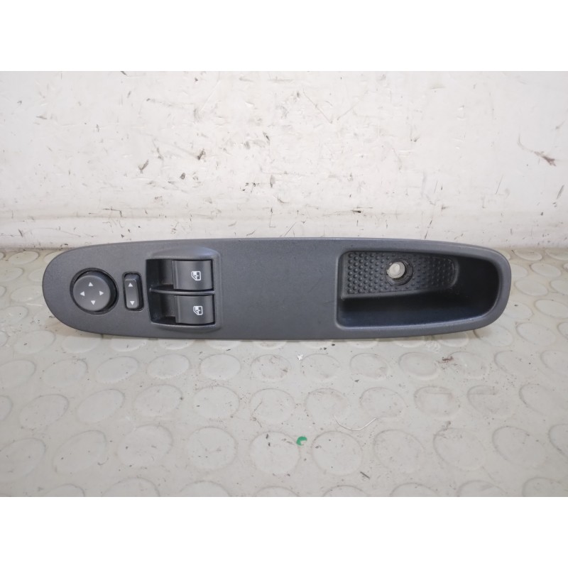 Pulsantiera alzavetro ant sx Fiat Punto Evo dal 2009 al 2012 cod 735500050  1732614451785