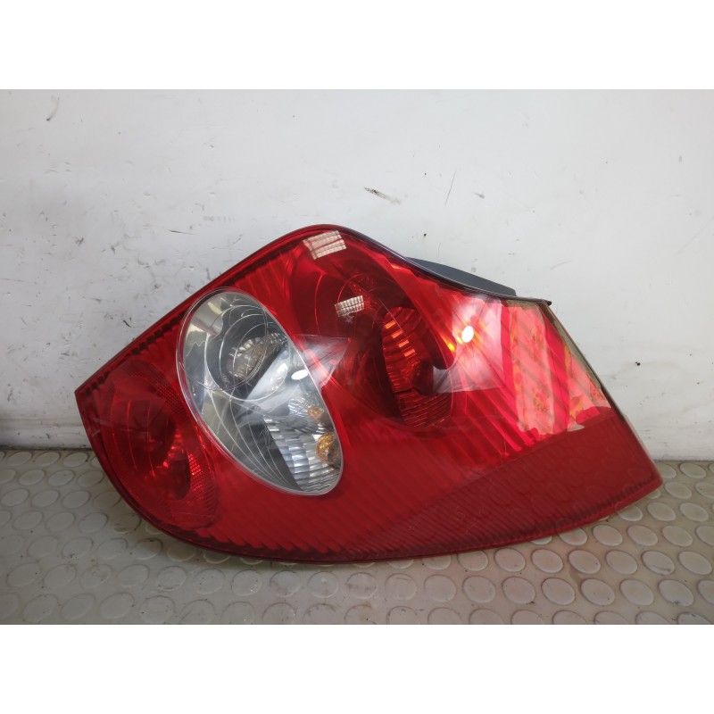 Fanale fanalino stop post dx Renault Laguna SW II serie dal 2005 al 2007 cod 8200002472  1733153517116