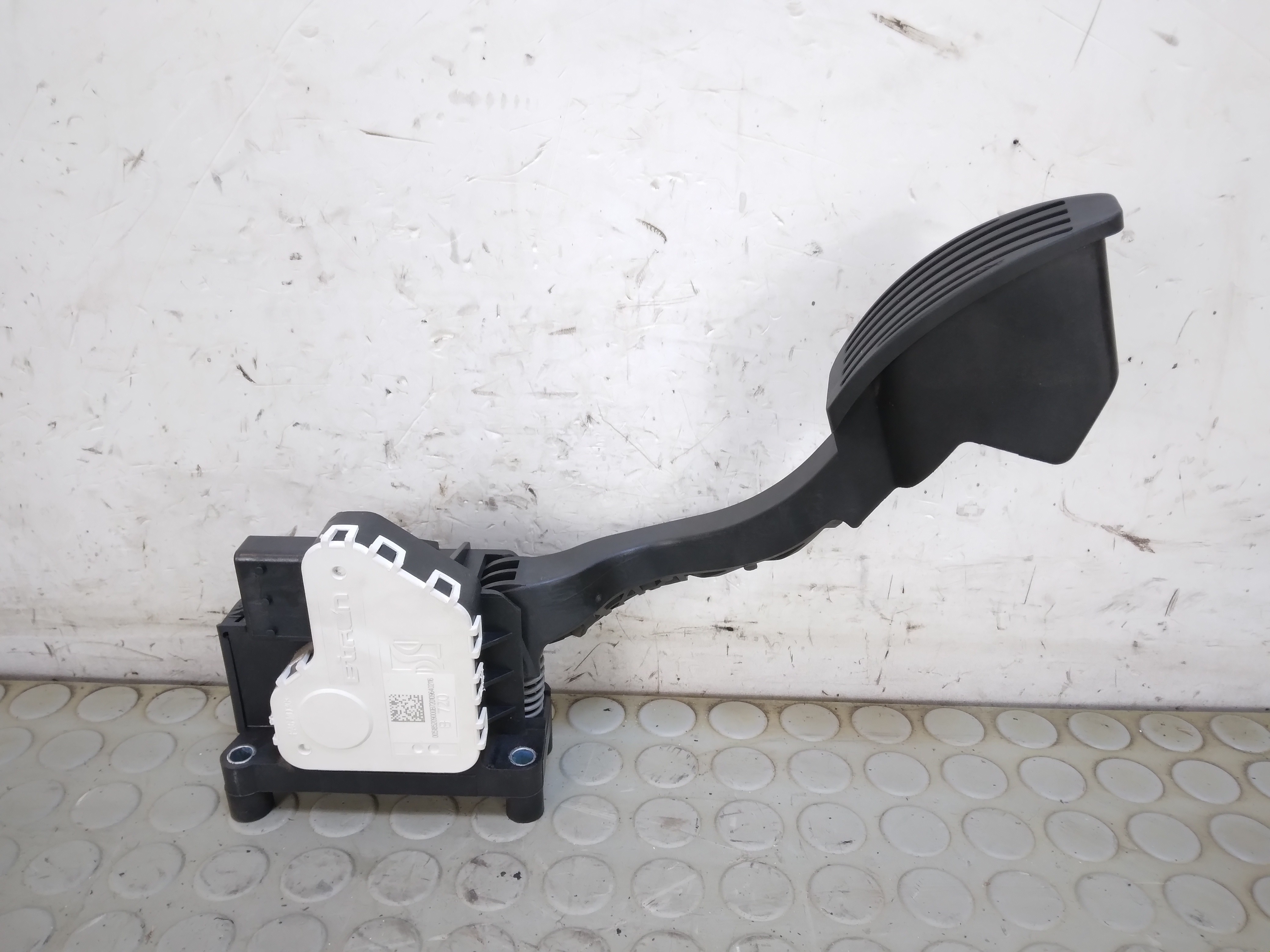 20930 Pedale acceleratore Lancia Ypsilon dal 2015 al 2019 cod 52097847