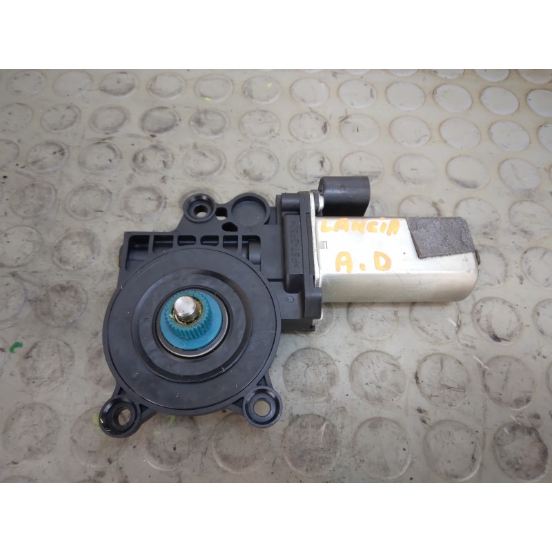 Motorino alzavetro ant dx Lancia Ypsilon dal 2003 al 2011 cod 51001603  1736933372783