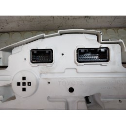 Contachilometri quadro strumenti Toyota Iq 1.0 b dal 2008 al 2015 cod 83800-74112  1737544745577