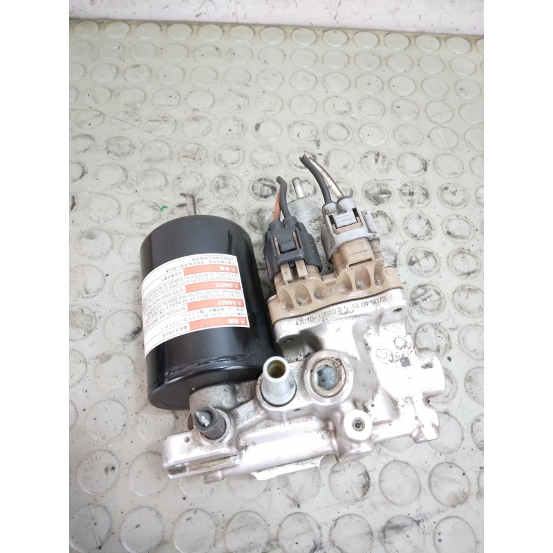Centralina pompa abs Toyota Prius XW30 dal 2009 al 2016 cod 47070-12010  1739285747384