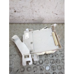 Centralina portafusibili Toyota Prius XW30 dal 2009 al 2016 cod 82730-47450  1739290668902