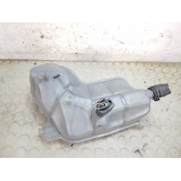 Vaschetta acqua radiatore Audi A4 8E B6 dal 2000 al 2004 cod 8e0121403  1739371574436