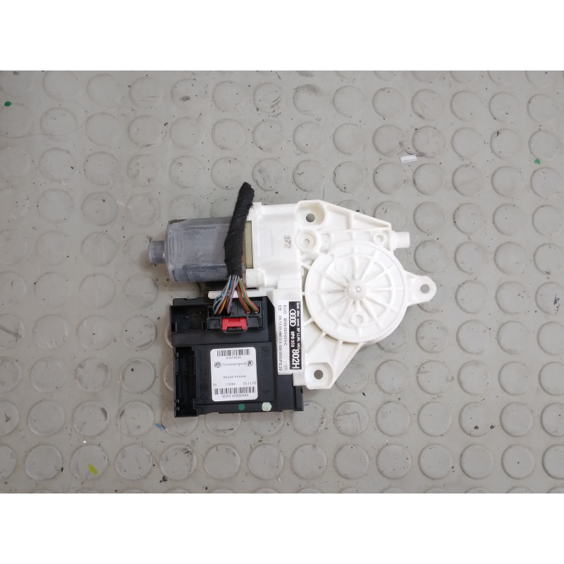 Motorino alzavetro ant dx Audi A3 8p al 2003 al 2010 3 porte cod 8p0959802h  1741083311322