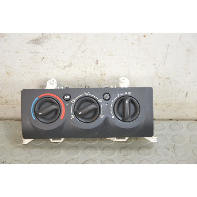 Centralina comandi aria clima Renault Clio II serie dal 2001 al 2009 cod a82000100  1741709689064