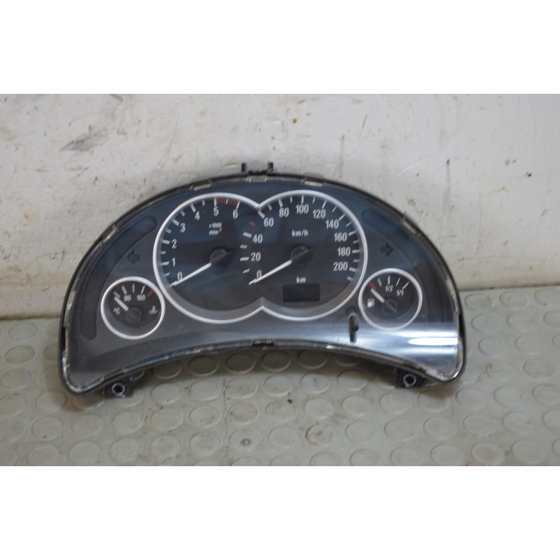 Contachilometri quadro strumenti Opel Corsa C 1.3 Cdti dal 2000 al 2006 cod 88311302  1742293185857