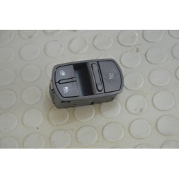 Pulsantiera alzavetro ant dx Opel Corsa D dal 2006 al 2011 cod 13258521  1742558236683