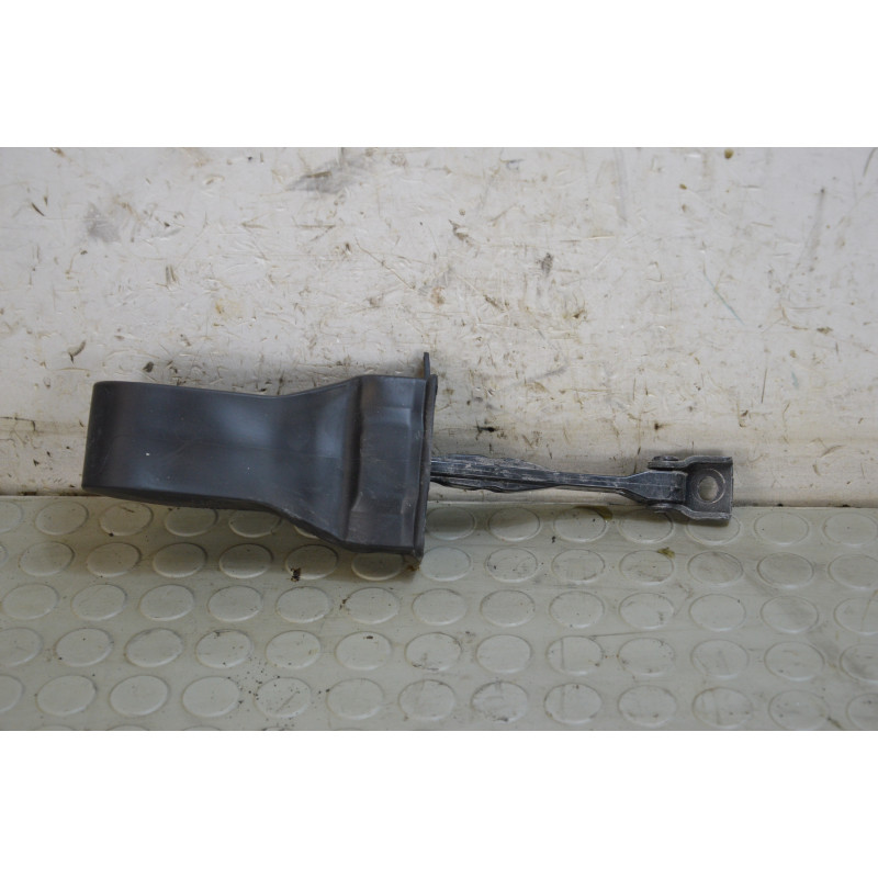 Fermo porta tirante ant sx Vw Tiguan dal 2016 al 2021 II serie cod 5na837249  1743091499702