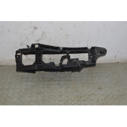 Staffa supporto interno fanalino post dx Nissan Cube Z12 dal 2008 al 2014  1743689696872