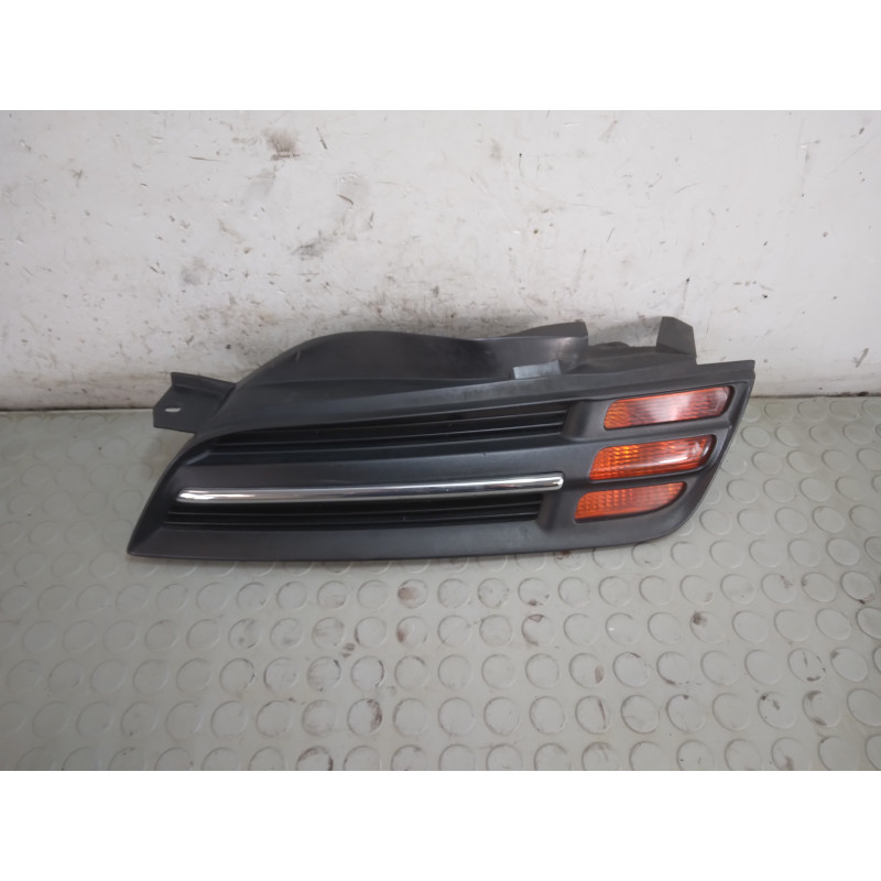 Freccia griglia radiatore ant sx Nissan Micra K12 dal 2002 al 2006 cod 89027935  1744367601539